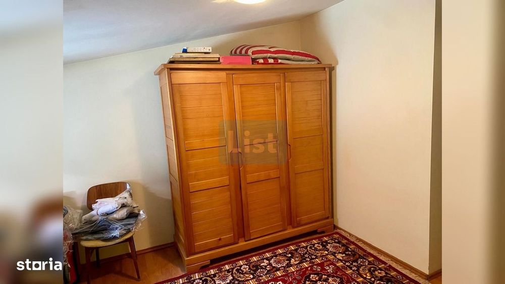 Casă 8 camere în Coiciu | 2 bucătării | 3 băi | Parcare 2-3 mașini