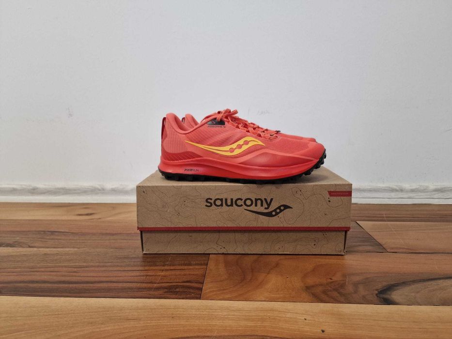 Saucony Обувки за планиско бягане Peregrine 12, 40.5 EU
