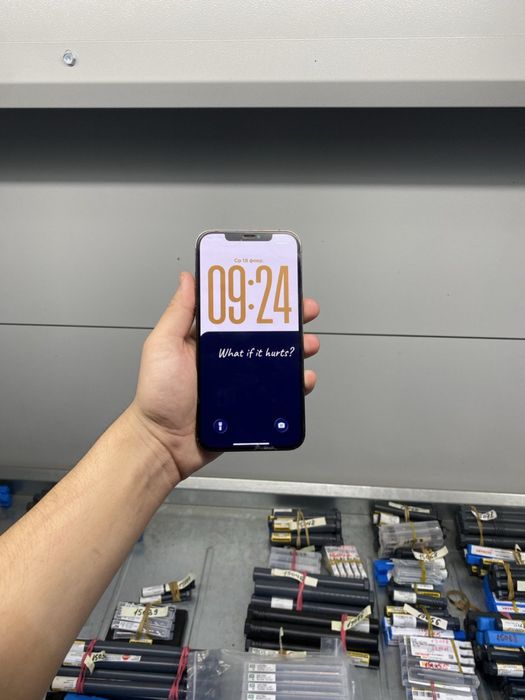 iPhone 12 pro Max obmen 14 pro yoki promaxga daplata qilaman