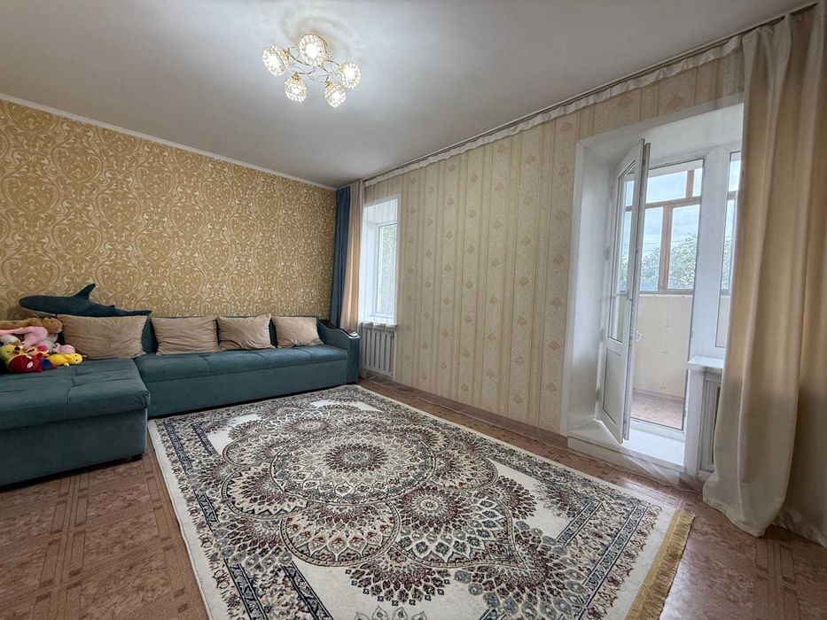 4 комнатная район ЖД