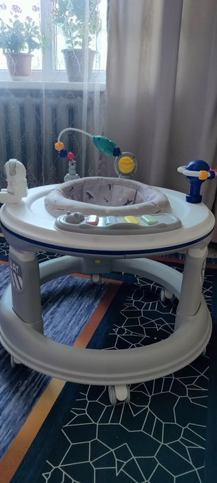 Продам детский ходунки