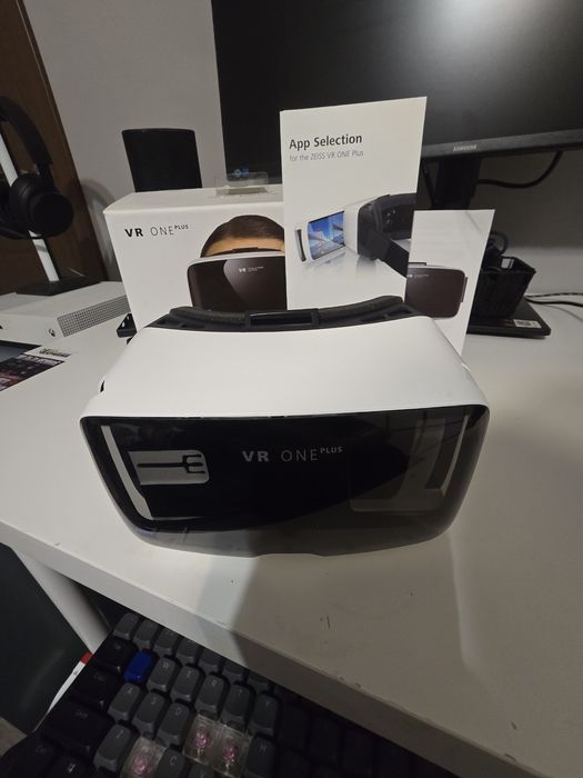 VR ONE plus "очила“