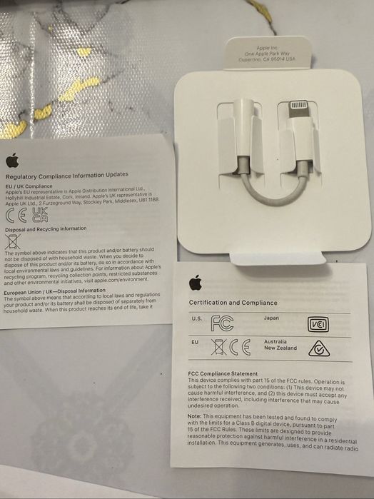 Переходник Lightning в  AUX ОРИГИНАЛ