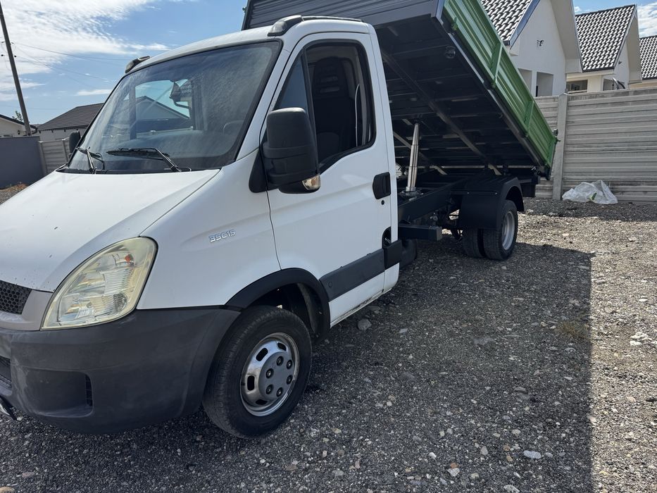 Iveco basculabil pe 3 parti