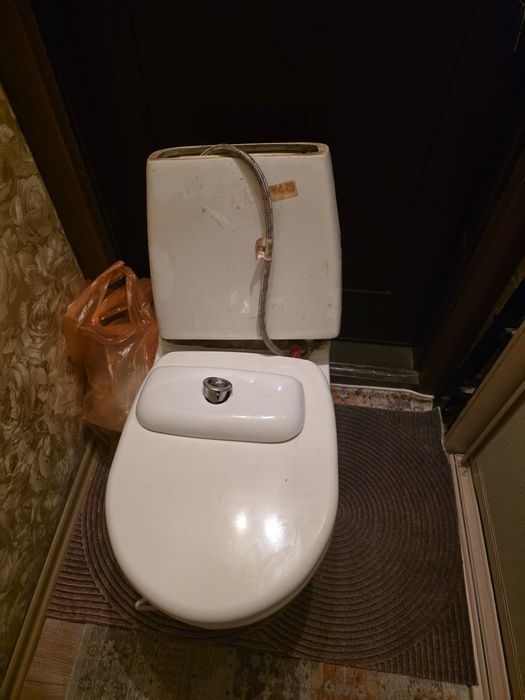 Продам унитаз б/у