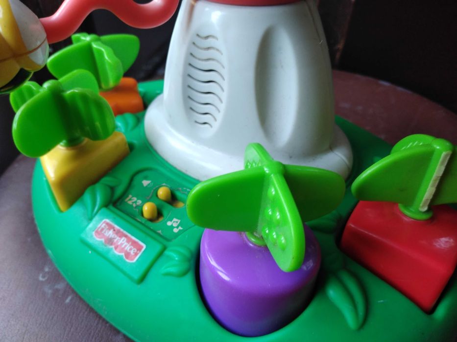 Музикална образователна играчка Fisher Price на гръцки език