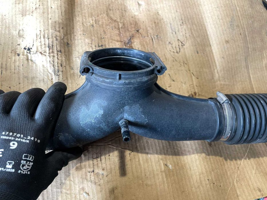 Въздуховод 7L5129760 Дебитомер Porsche Cayenne S 4.5 2005г