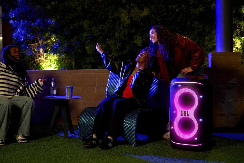 ПРОМО Нова 2г Гаранция Аудио Система Тонколона JBL PartyBox 520, 400 W