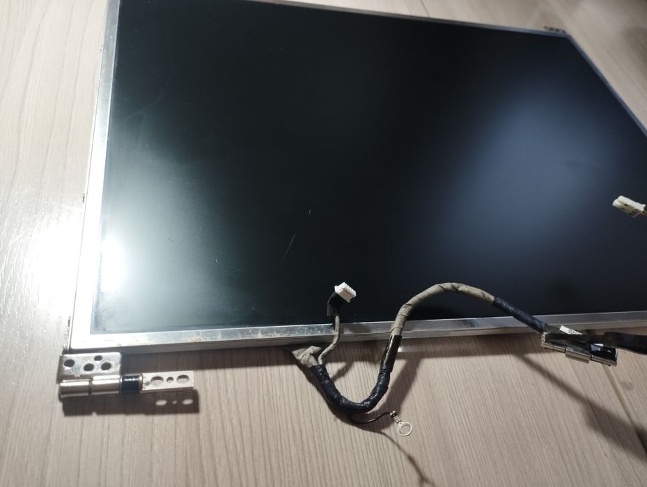 Монитор LG philips LP150Х8 на ноутбук