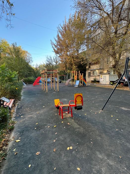 Продам квартиру 4 комнатную