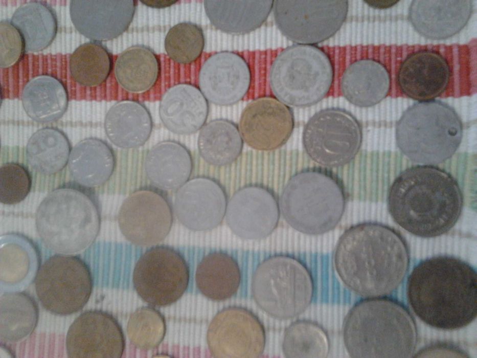 Vand  bancnote si monede vechi