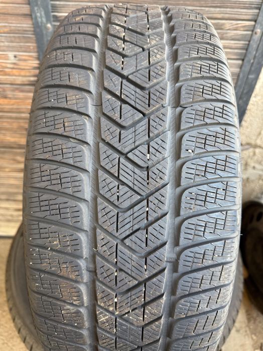235 60 18 Pirelli