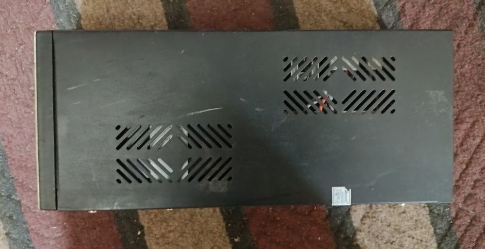 Источник бесперебойного питания SVC600