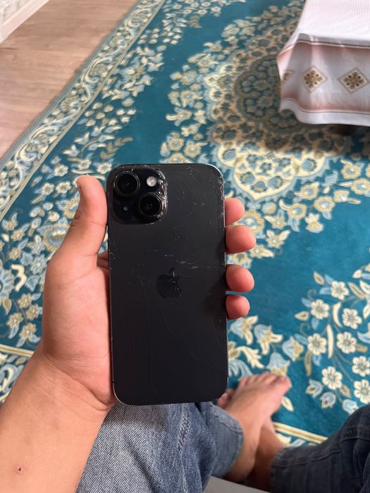 Продаю iPhone 15-й