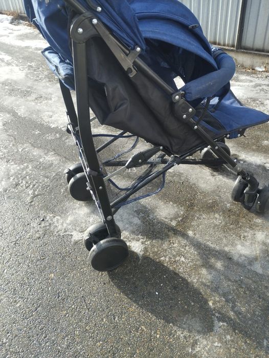 Продам детскую коляску дешего