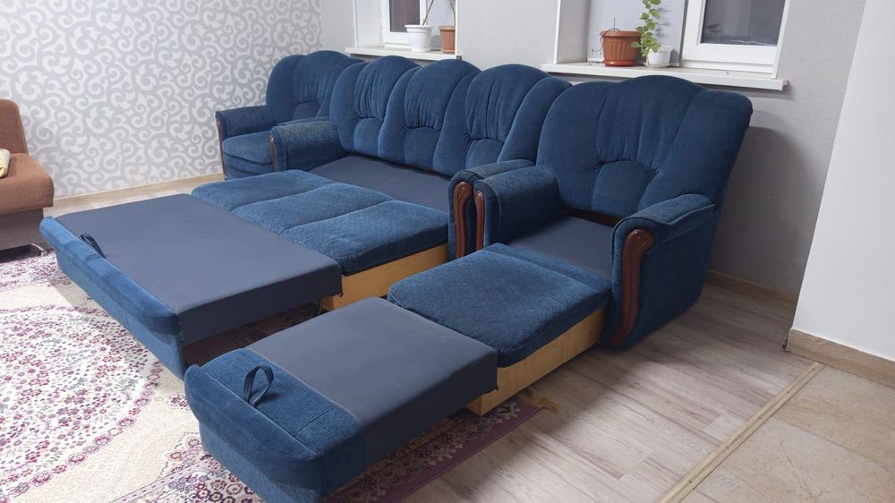 Продам диван и кресла