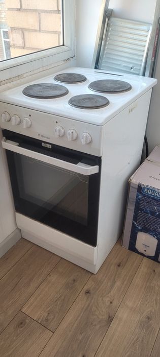 Электрическая плита