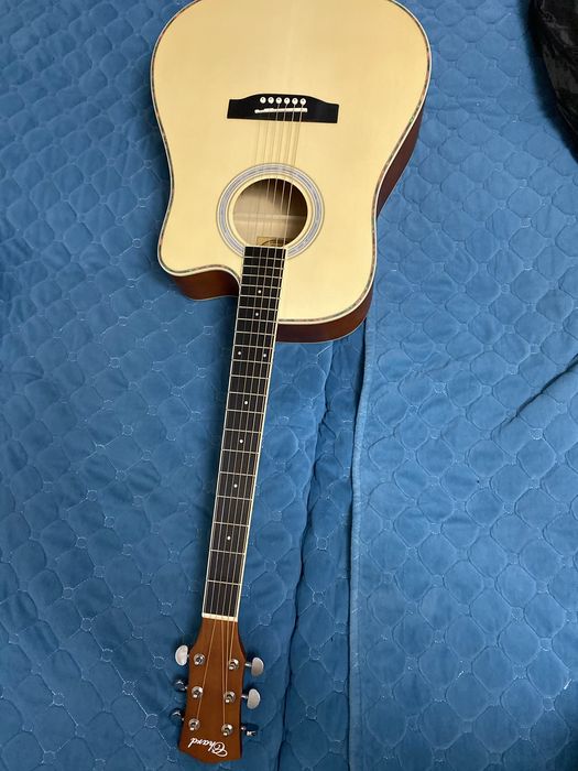 Продается гитара