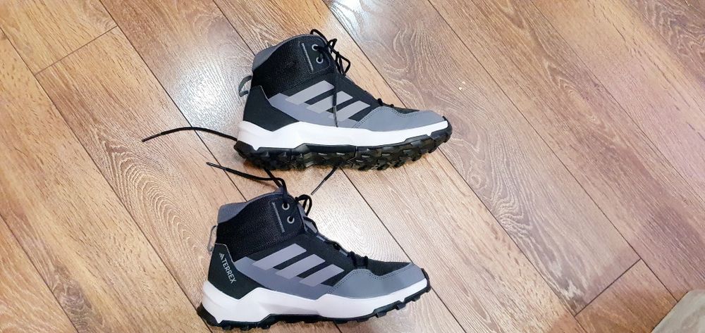 Adidas terrex-детски боти