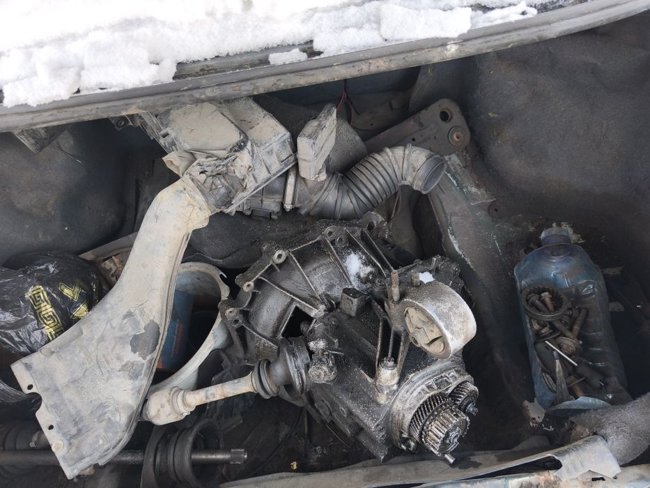 Митсубиси каризма по частям