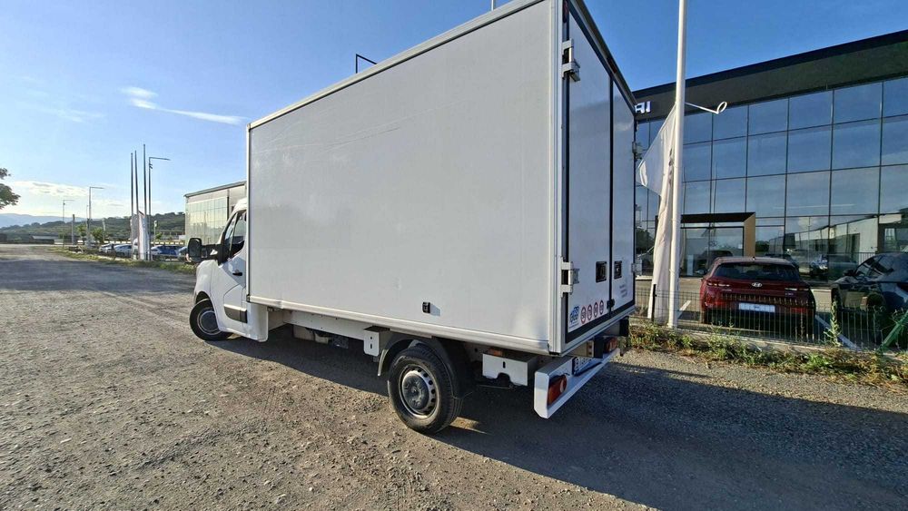 Renault Frigorific/91000 km -finantam in  Leasing pe 5 ani-rata 330 € garantie 1 an