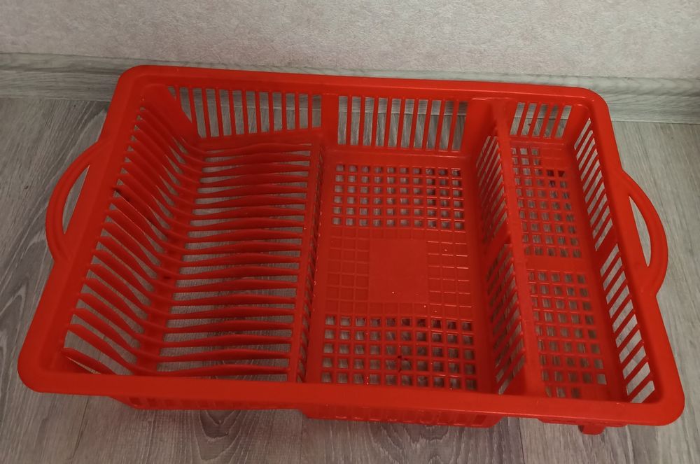 Продаётся сушилка для посуды в идеальном состоянии,без дефектов р37*52