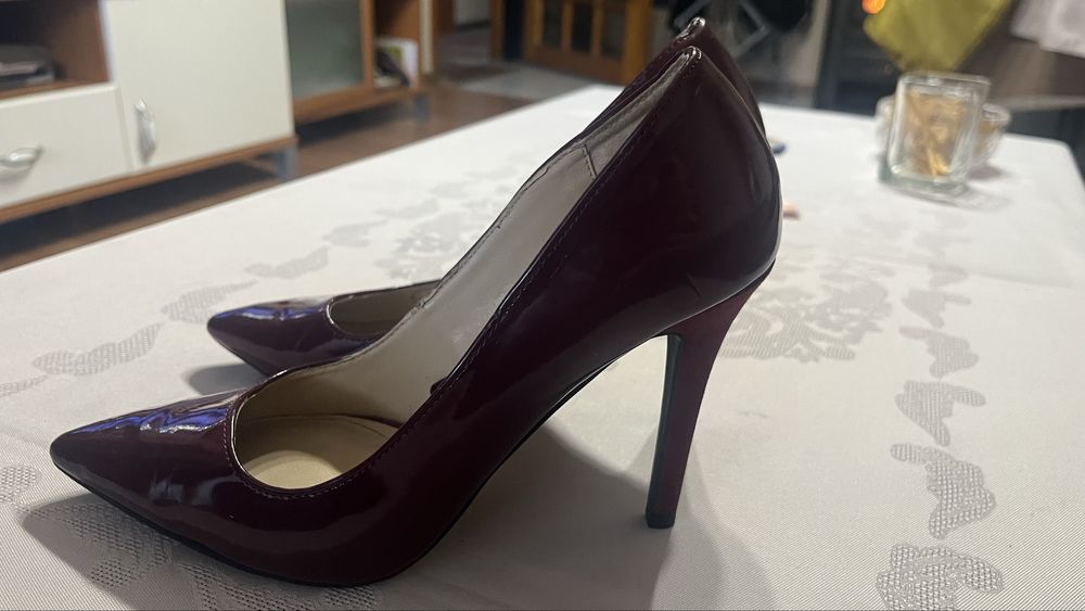 дамски обувки с ток