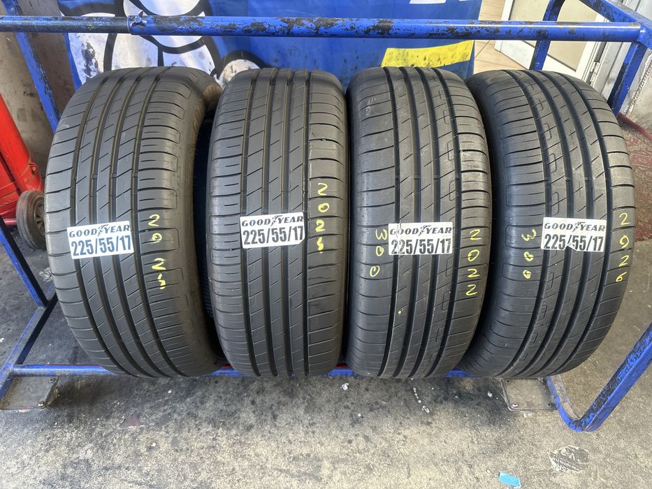 225/55/17  goodyear