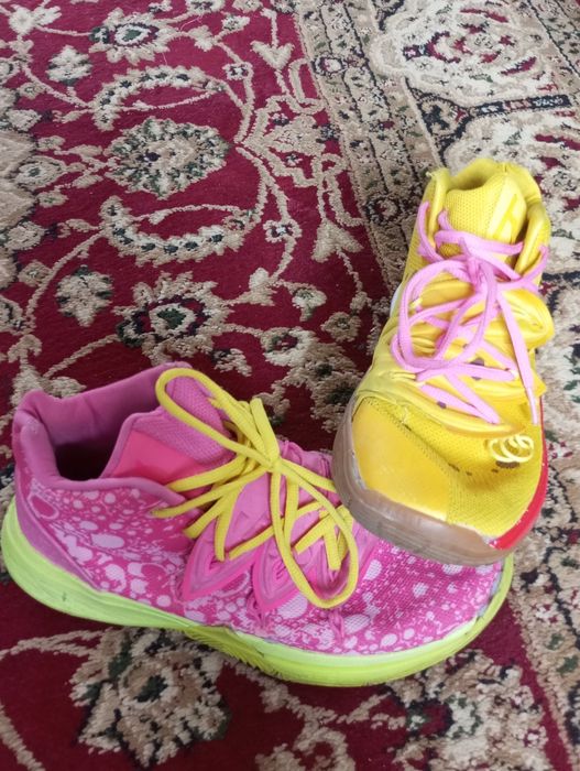 Продам волейболный обувь