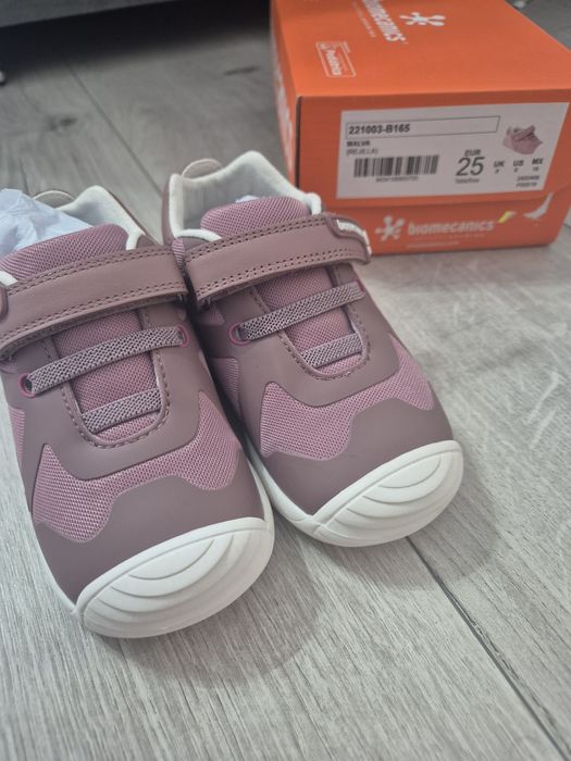 Adidasi Biomecanics 25, noi