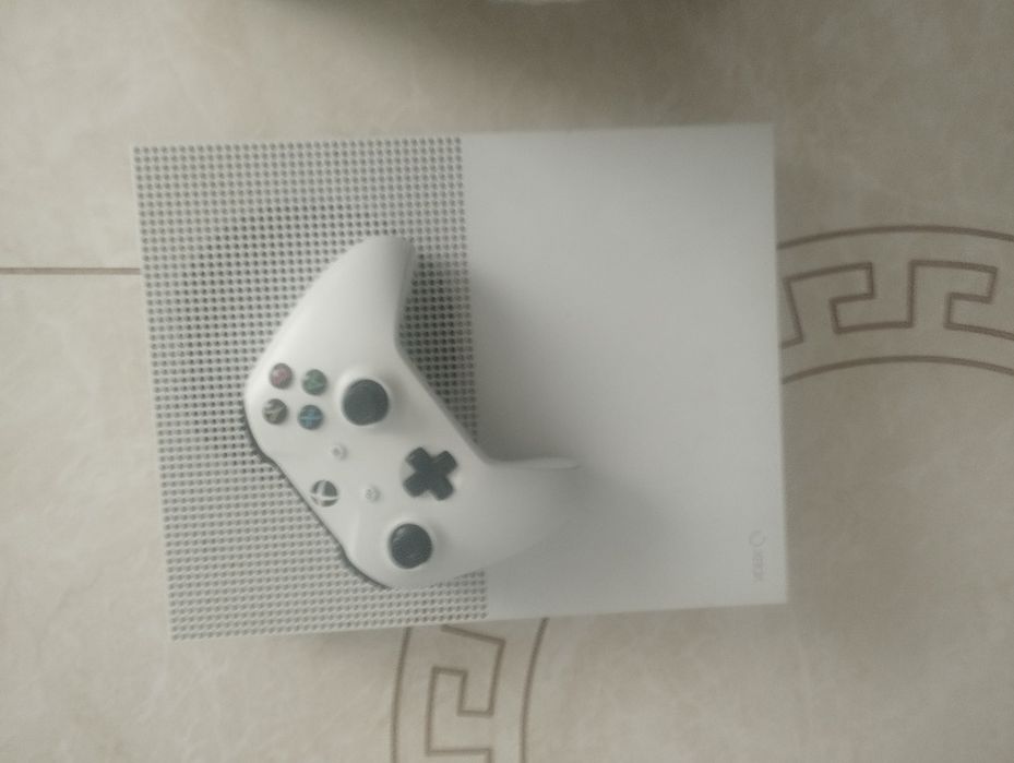 Xbox one s сотилади