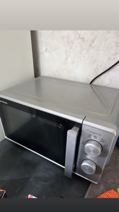 Продам микроволновую печь