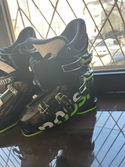 Clapari Rossignol marime 245mm - stare bună, preț accesibil!