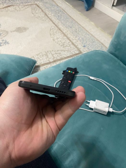 Продам телефон редми нот 12с