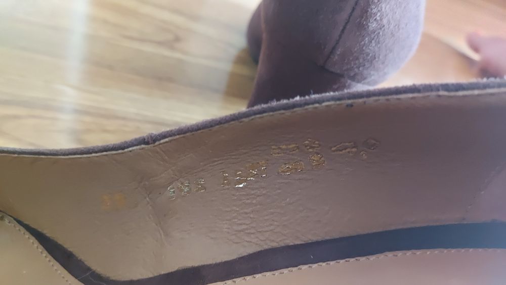 Pantofi piele intoarsa noi