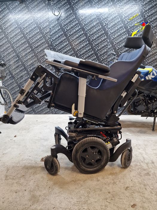 Инвалиден стол Q400m