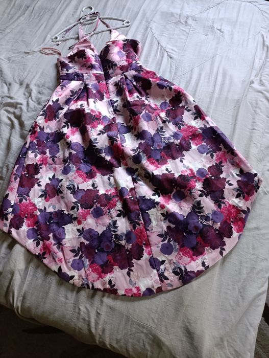 Дамски рокли официални