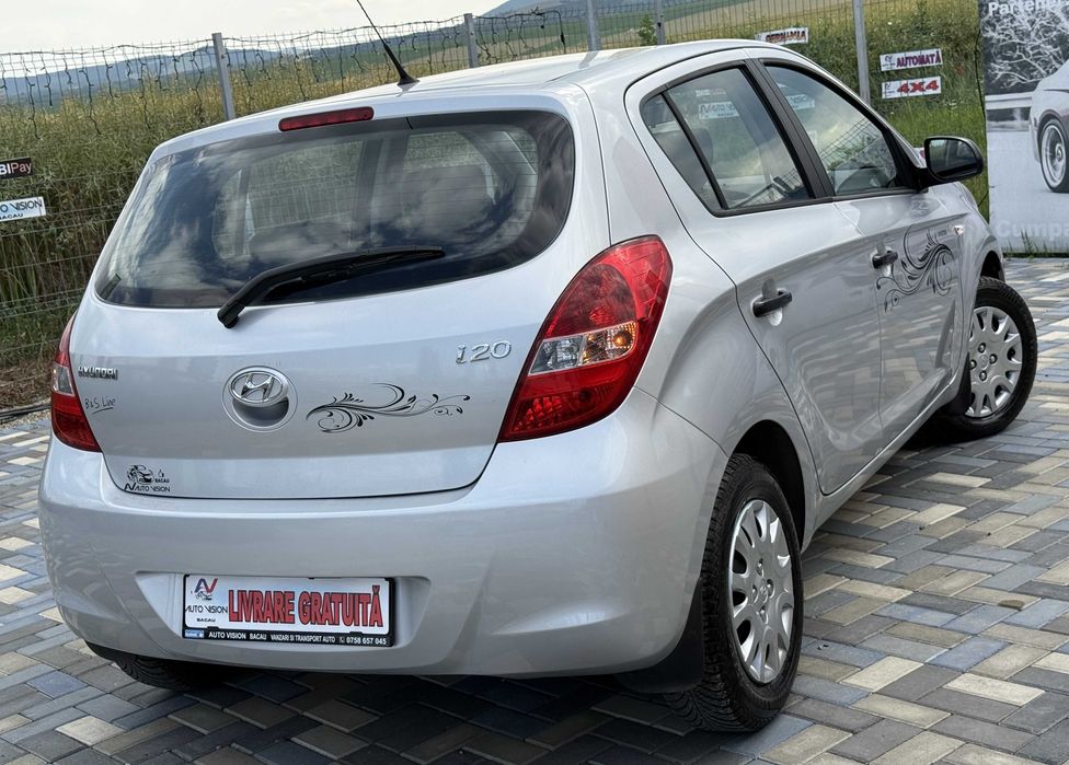 HYUNDAI i20 2009 — imagine 4