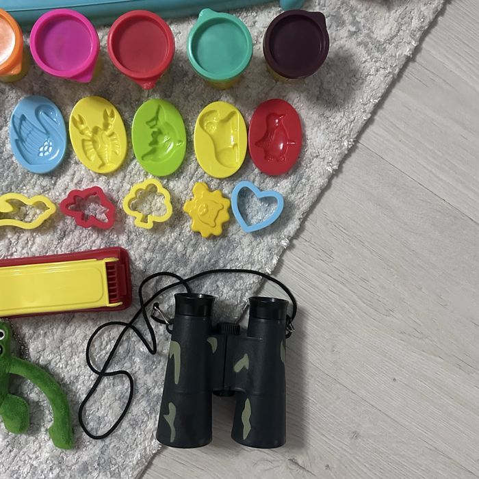 Продаю детские игрушки