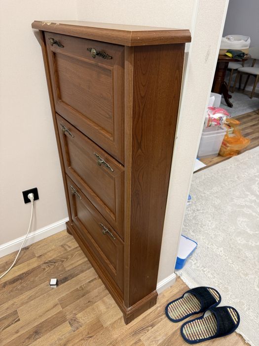 Обувница б/у  астана