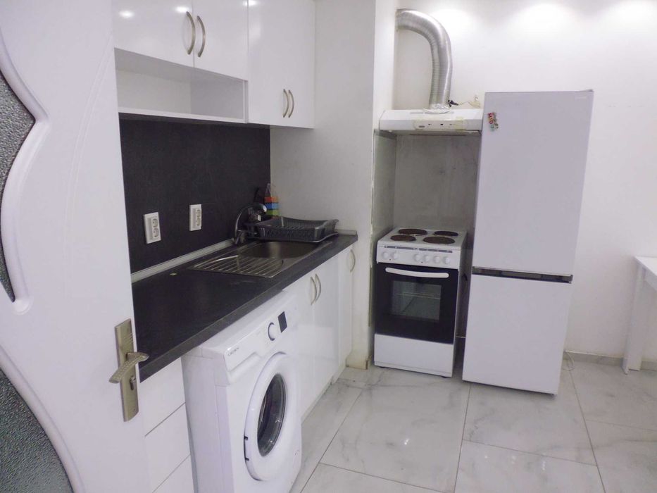 Двустаен тухлен апартамент за продажба в ж.к. Връбница 2, гр. София