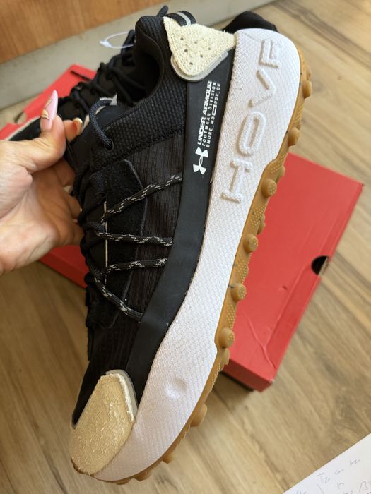 Оригинални нови маратонки Under Armour Tire Venture Pro ! 49 н