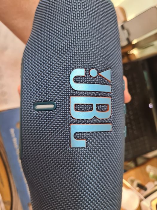 JBL Charge 6 НОВЫЙ