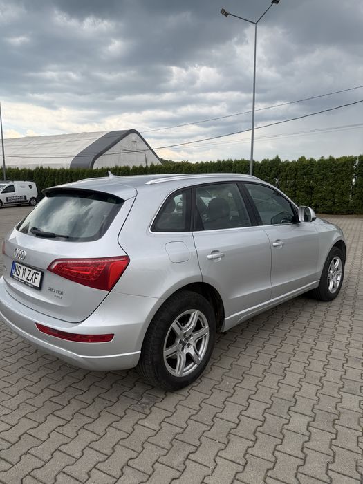 Audi Q5 2011 2.0 TDI Euro 5 foarte bine intretinut