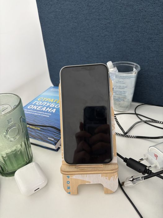 Iphone 11 в хорошем состояний