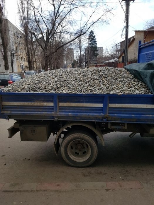 Transport agregate balastiera nisip piatra amestec margaritar