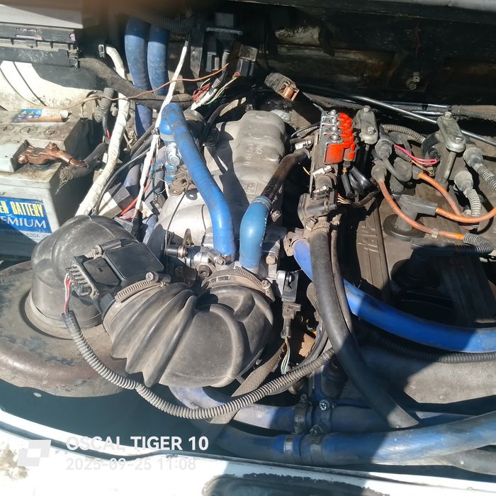 Audi 80, 1988гв, ДВС 1'8