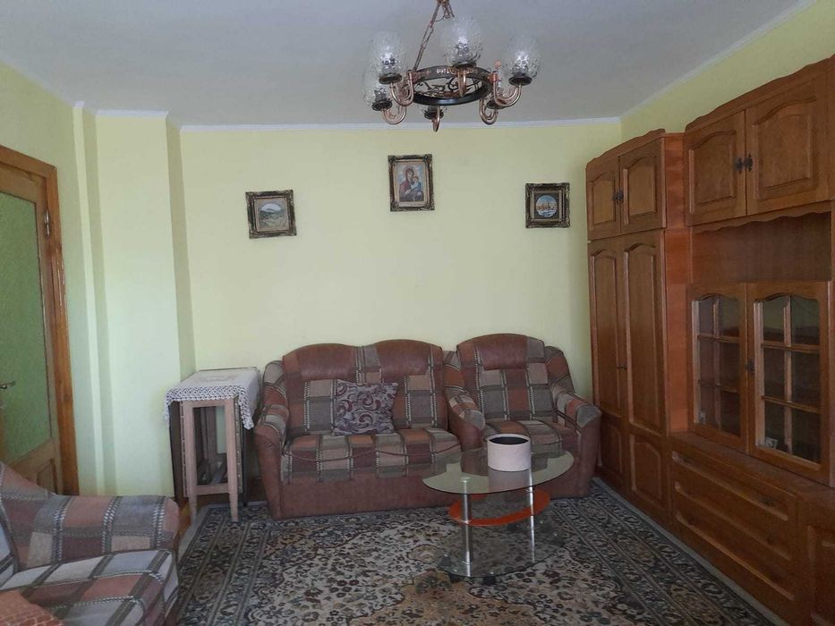 Apartament luminos si spatios de inchiriat in zona Nord (in apropiere de Spitalul Judetean)