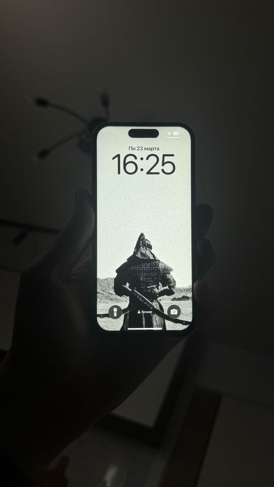 Iphone 15 , 128 gb 87 %