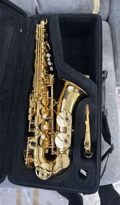 Саксофон, духовые инструменты Астана